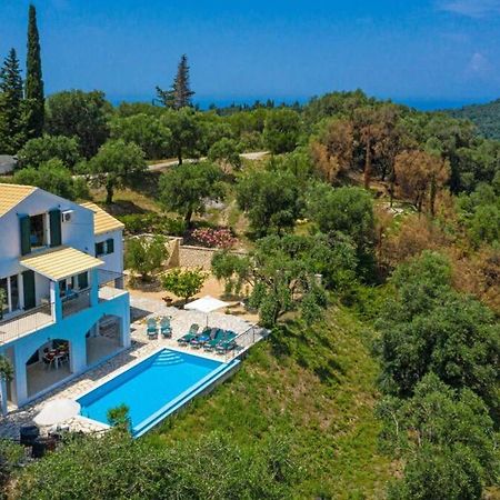 Villa Eleonas Strongyli  外观 照片